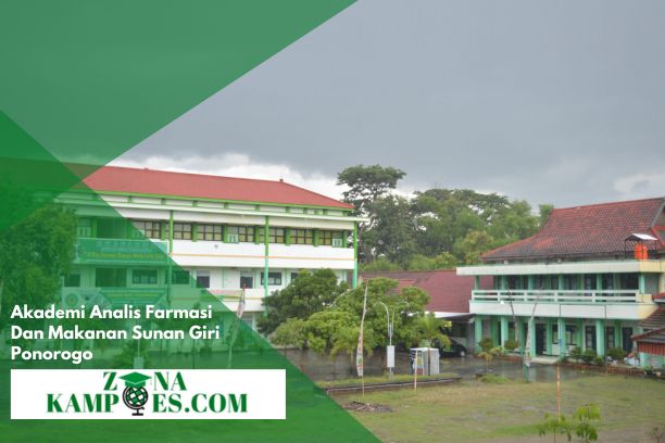 Kampus di ponorogo